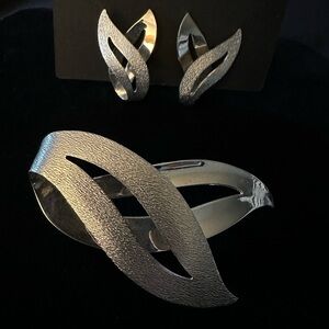 Sarah Coventry Silver Tone Leaf Jewelry Set